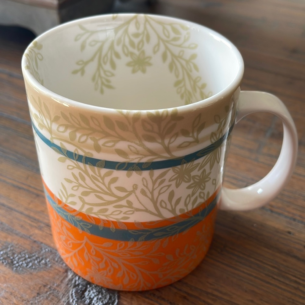Starbucks 2008 14 ounce ceramic coffee mug with with floral & vine pattern